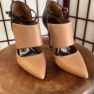 Coach, leather multicolor brown black stiletto heels